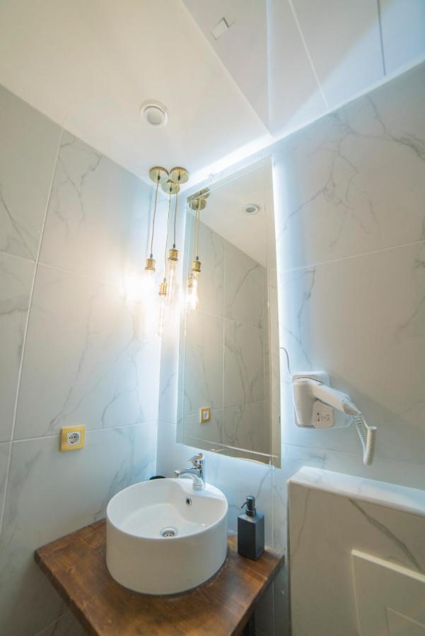 Maria Boutique Suits Budapest Exterior foto
