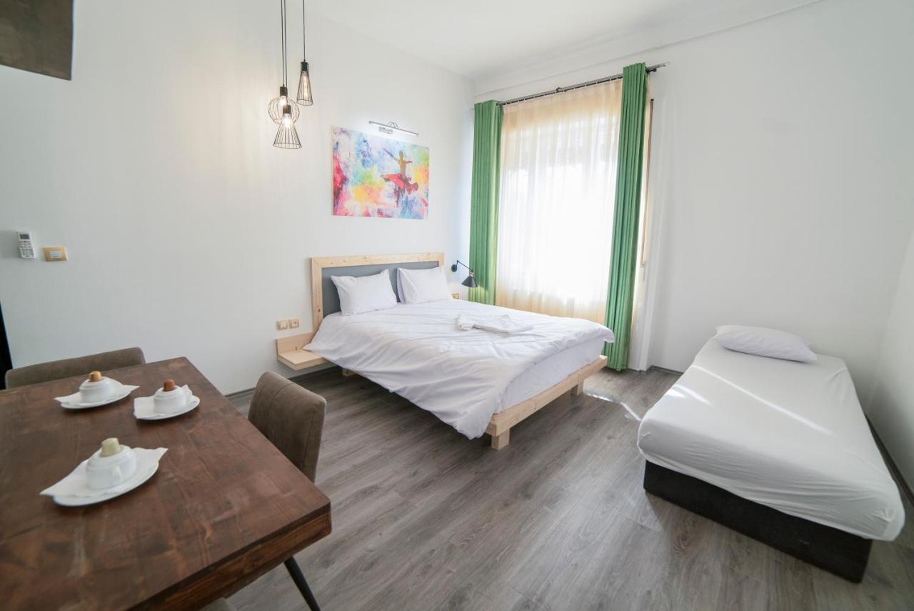 Maria Boutique Suits Budapest Exterior foto