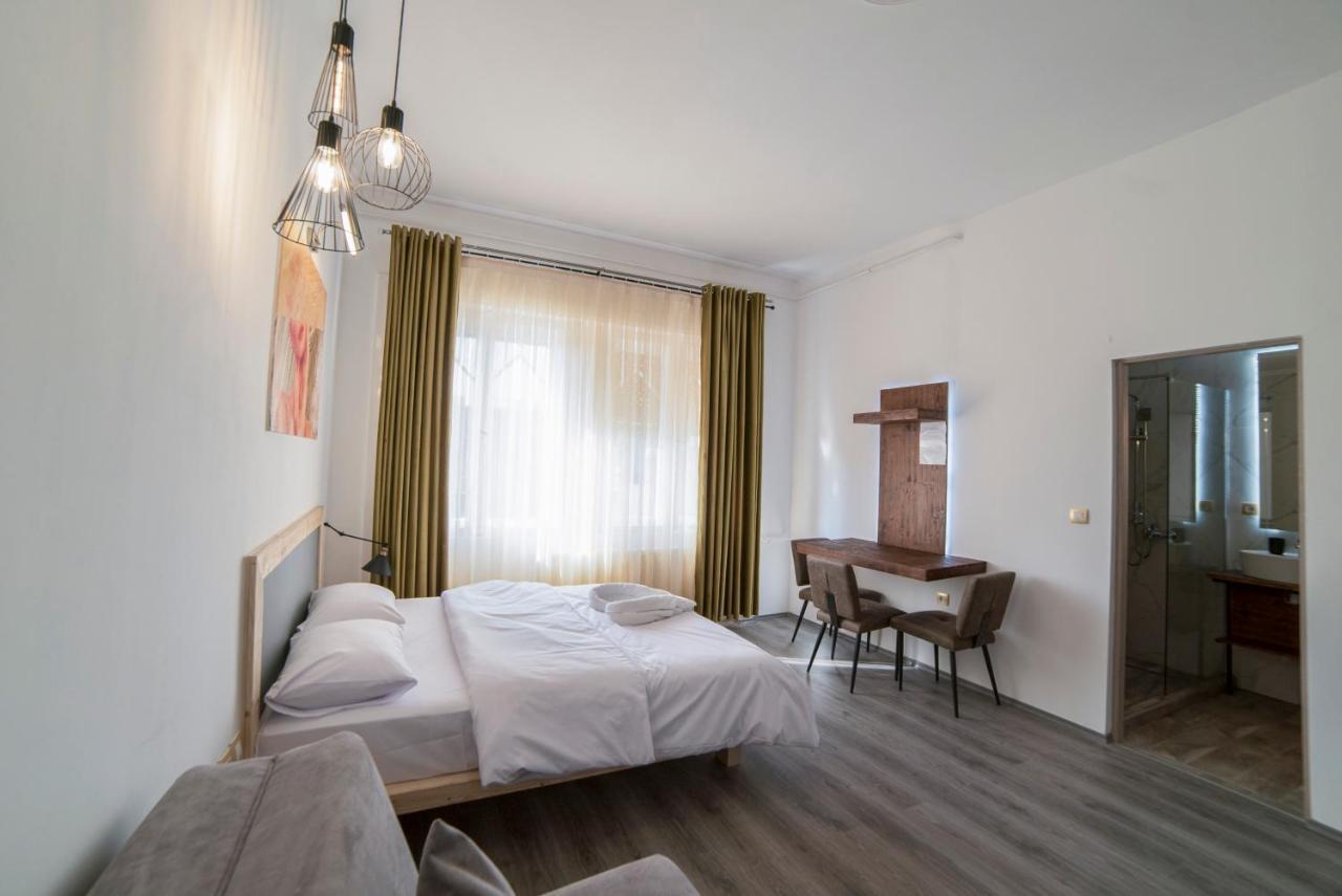 Maria Boutique Suits Budapest Exterior foto